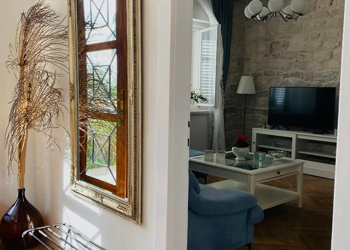 Luxury Lukas Apartament